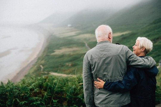 How Assisted Living Can Improve Quality of Life for Older Couples